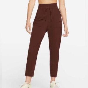Nike Bliss Luxe 7/8 Training Jogger – Size Large, Burgundy-Brown (CU4603-273)